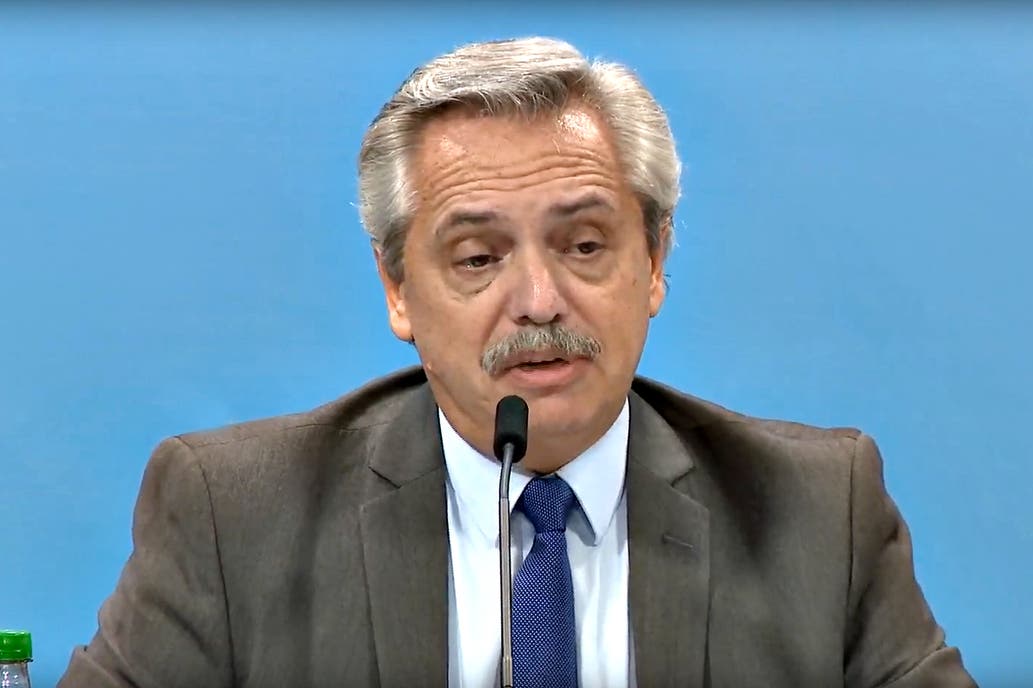 El Gobierno acelera la búsqueda de fondos, mientras espera el acuerdo por la deuda