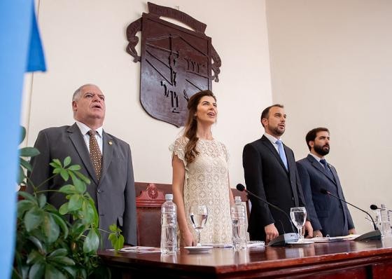 Con un claro llamado a dejar de lado disputas políticas, Bettina Romero inauguró el período legislativo 2020 en el CD capitalino – Por: Daniel Salmoral