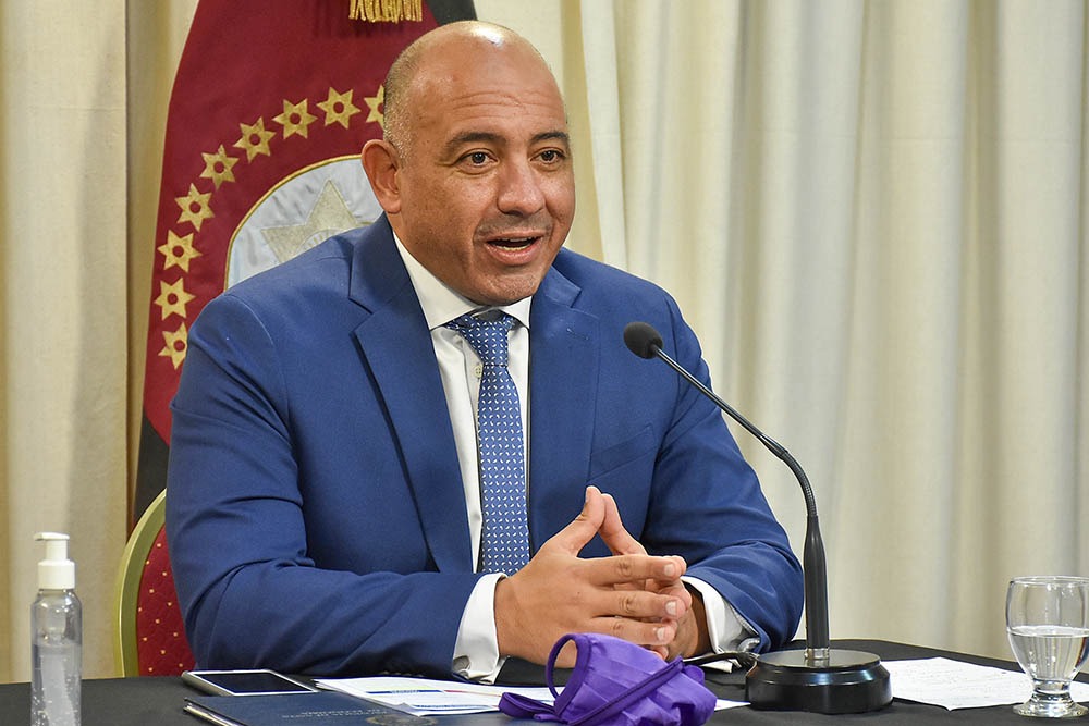 Se presentaron nuevas medidas económicas para Pymes y trabajadores privados