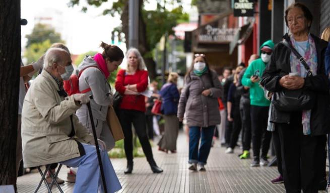 En Salta, los bancos atenderán este sábado de 8.30 a 13.30 con un cronograma según el último número del DNI