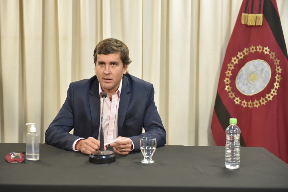 «Las personas que por su terminación del DNI puedan ir al centro, no podrán usar el transporte público», informó Matías Posadas