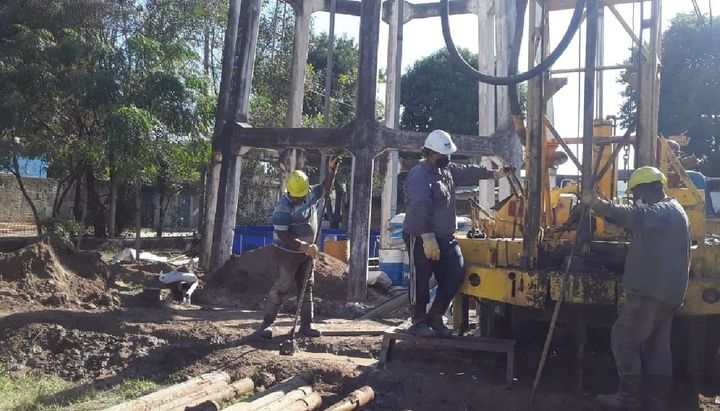 Agua: arrancó la perforación de un nuevo pozo en el norte provincial