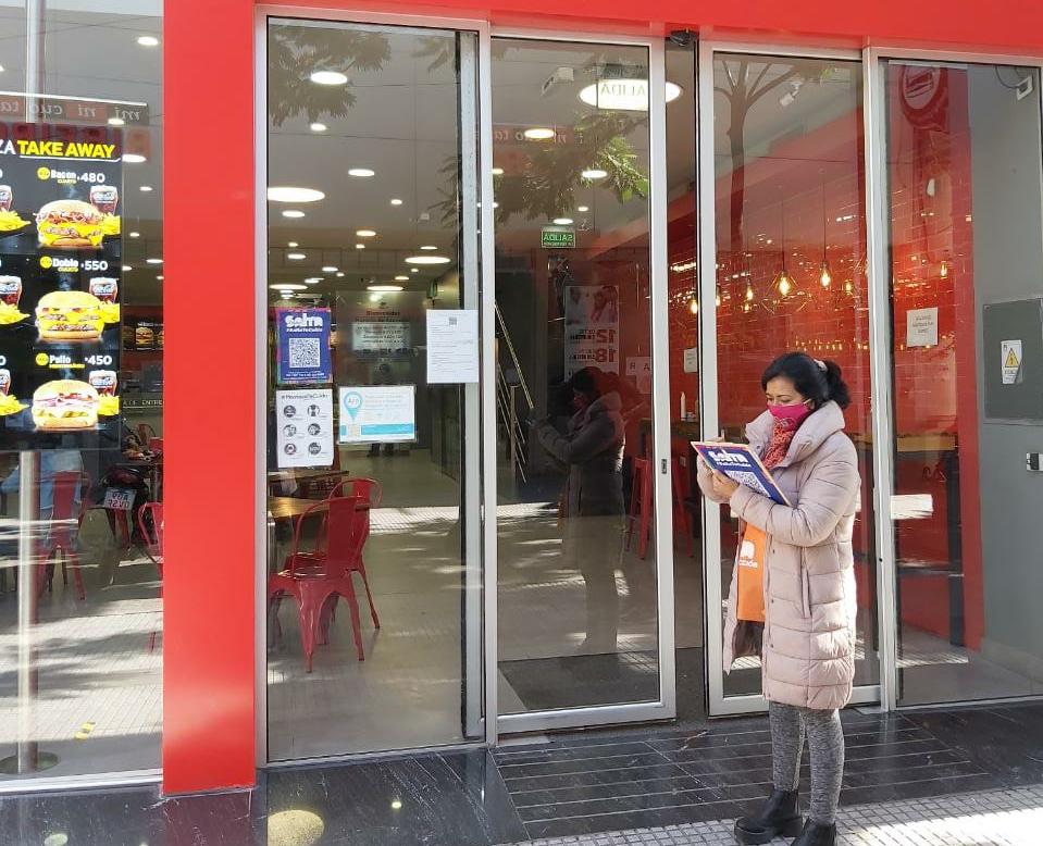 El Gobierno de la Ciudad continúa visitando y asesorando a locales gastronómicos