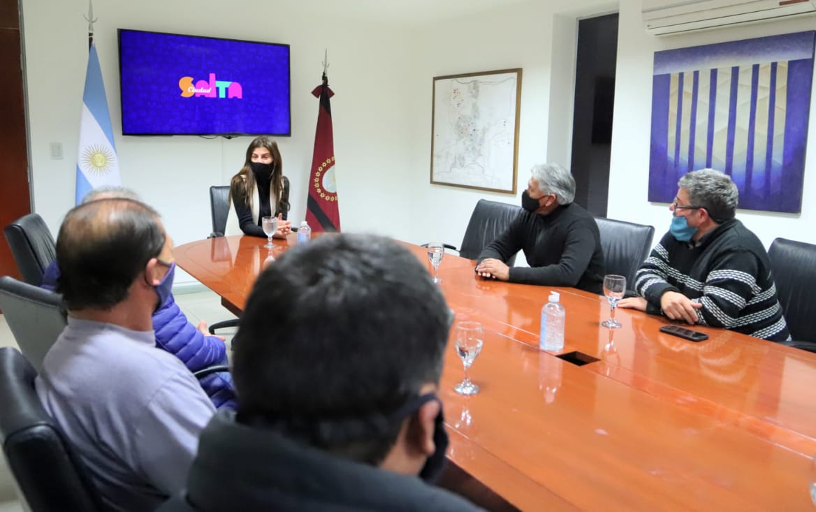 “La mejor forma de jerarquizar al empleado municipal es capacitarlo”, dijo Bettina Romero