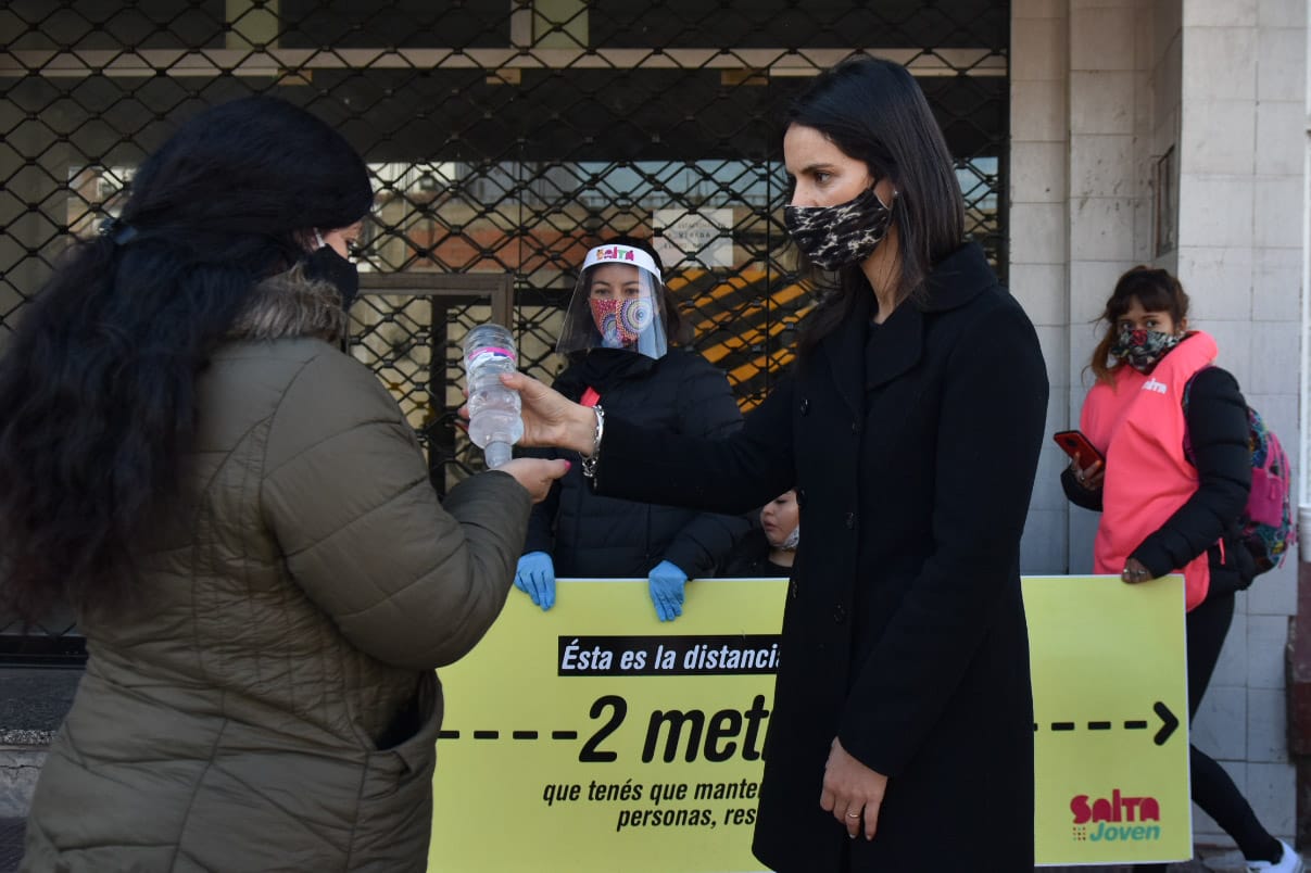 Personal municipal controló medidas de distanciamiento social en la zona bancaria