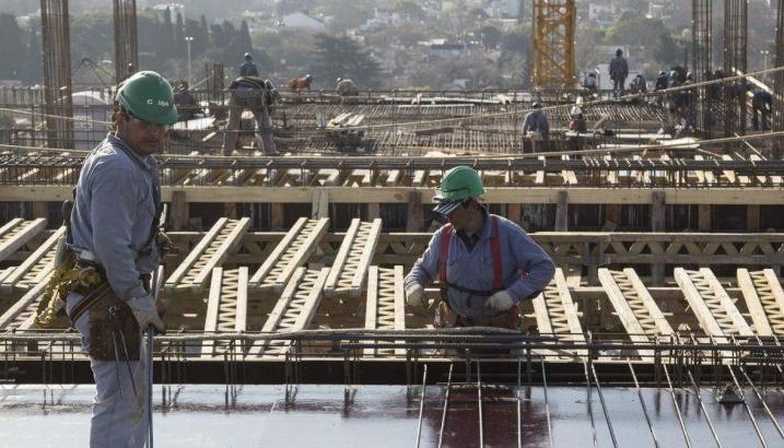 La economía cayó 12,3% en junio, según el Indec