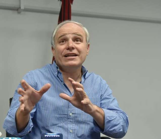 Matías Cánepa (Ministro de Educación): «Vamos a implementar un programa de acompañantes pedagógicos»