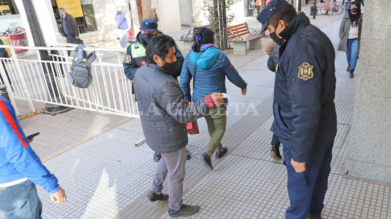 Trabajadores esenciales deberán utilizar nuevamente los permisos de circulación