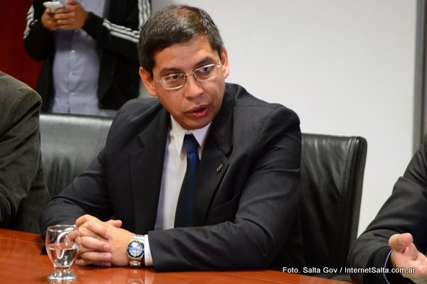 Oscar Rocha Alfaro (MRR): «La medida de la Junta Electoral del PRS es inaceptable y ridícula»