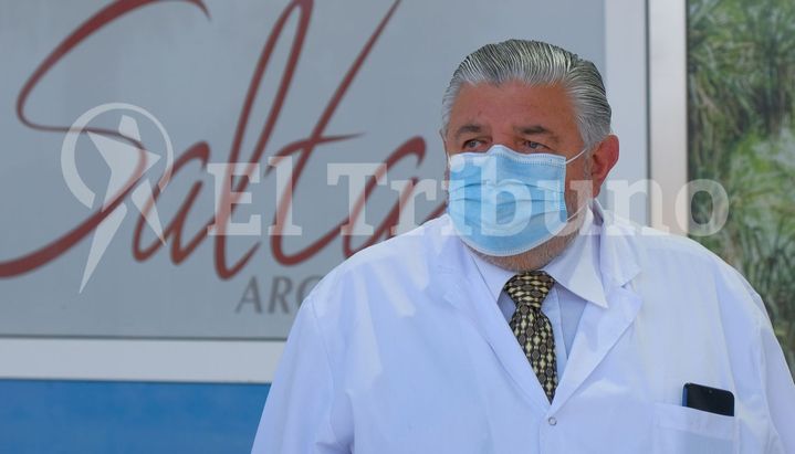 Esteban viaja a Orán, donde recrudecen los pedidos por más personal de salud