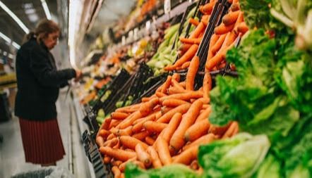 Una familia tipo necesitó $45.477 en agosto para no ser pobre