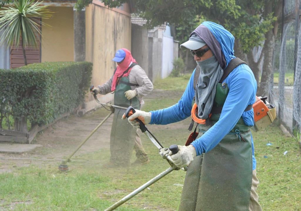 Se intensifica el operativo de limpieza urbana en los barrios