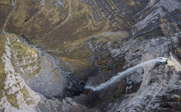 Un país al borde del abismo – Por: Joaquín Morales Solá