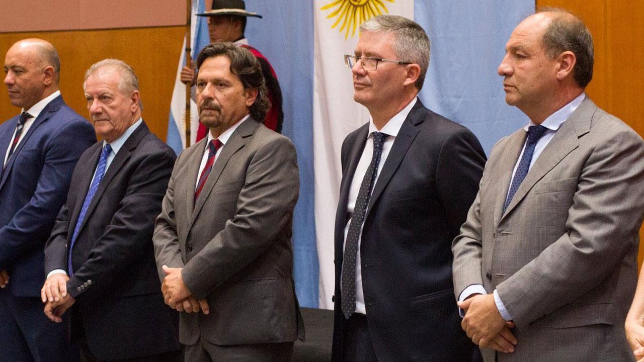 Sáenz recortó los sueldos de los empleados públicos para colaborar con la pandemia