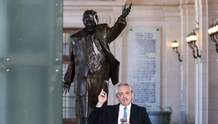 Alberto Fernández: “Mi deber es venir a terminar con la tarea que empezó Néstor y que siguió Cristina”