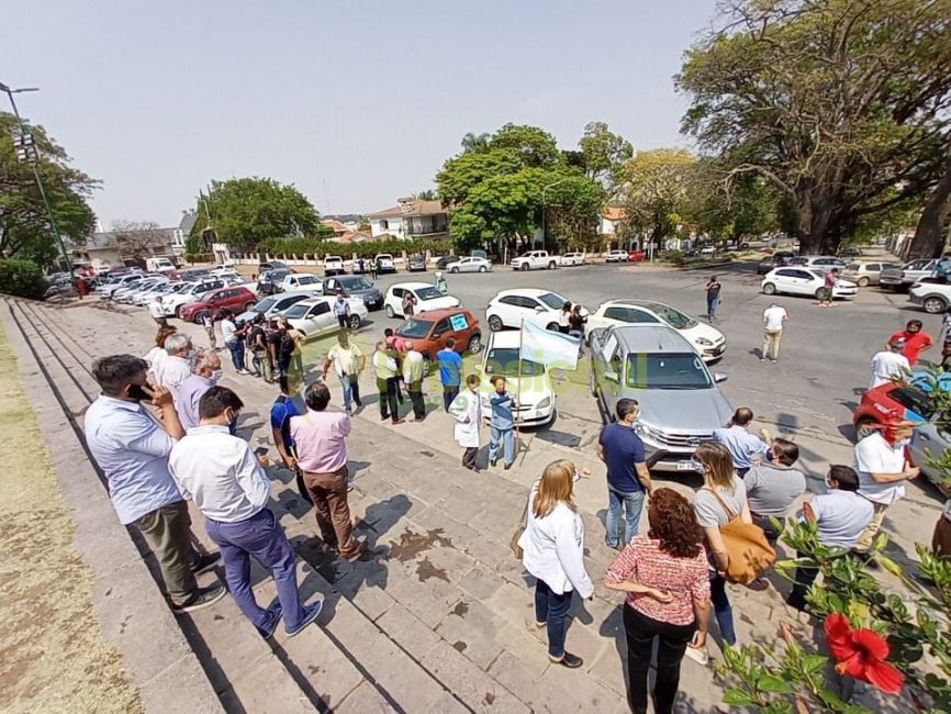 Análisis «7 PM»: La movilización de los héroes de hoy: los médicos…