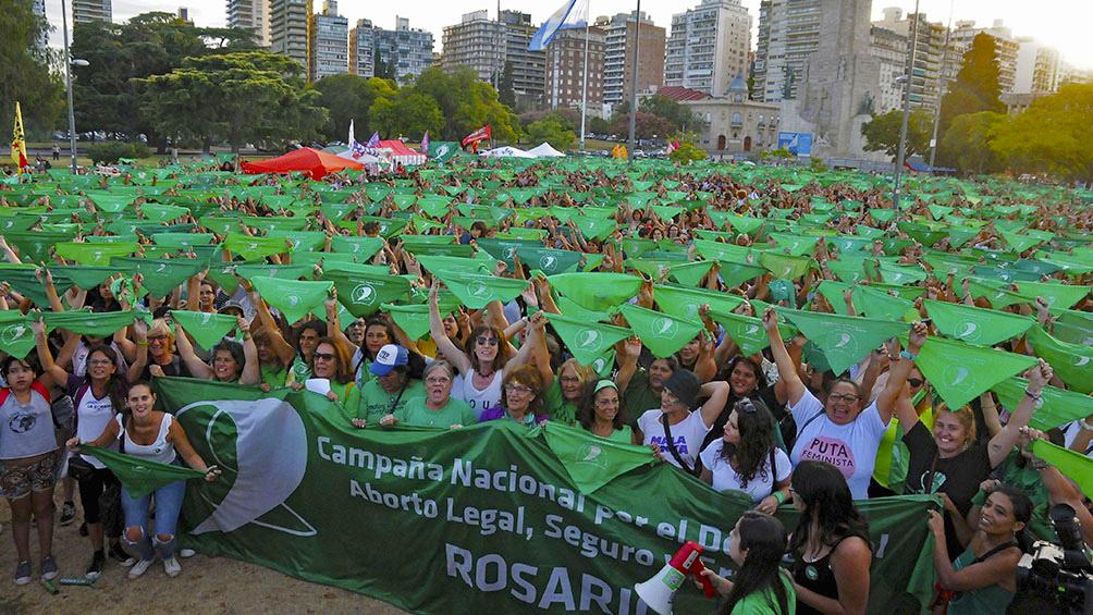 Este miércoles habrá una «sentada nacional» para pedir el tratamiento urgente de la legalización del aborto