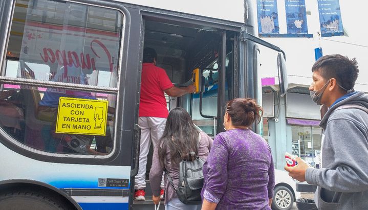 Hay 20 mil viajes más por día en colectivos de Saeta