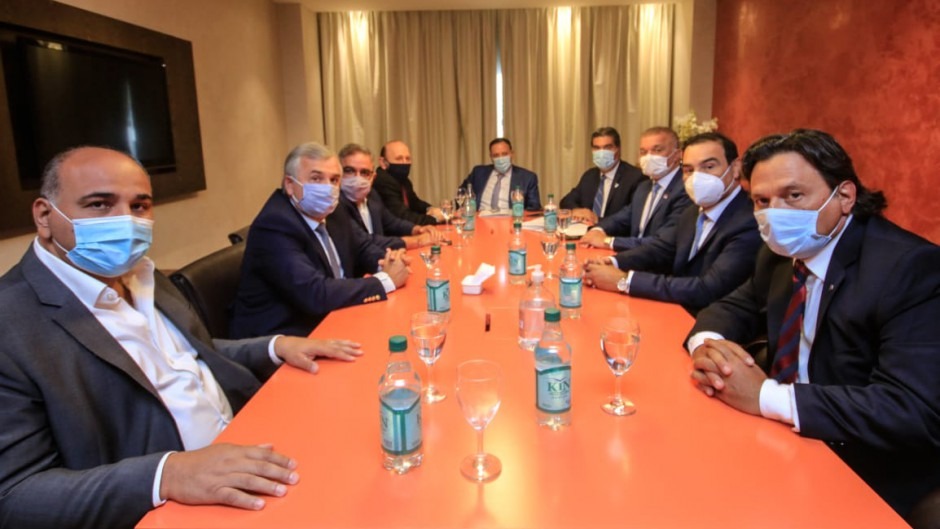 Gobernadores le volvieron a pedir al Presidente suspender las PASO nacionales