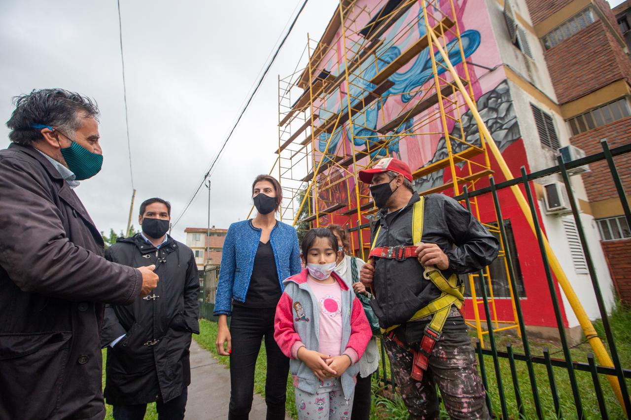 Días atrás comenzó la primera etapa del Plan de Murales de la ciudad en Parque Belgrano