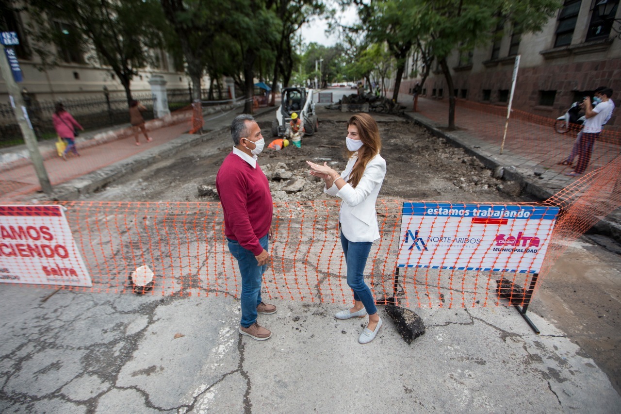 La Intendenta recorrió obras de mejora y reparación de calles