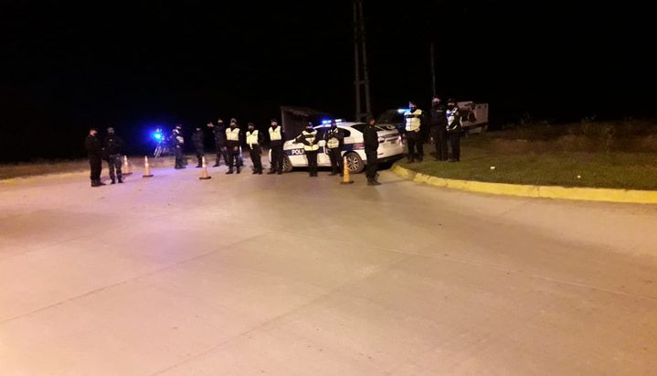 Manifestantes intentaron llegar a Finca las Costas para protestar por el confinamiento. VIDEOS