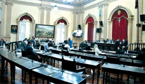 El Senado dio media sanción al Gobierno de Salta para la compra de vacunas
