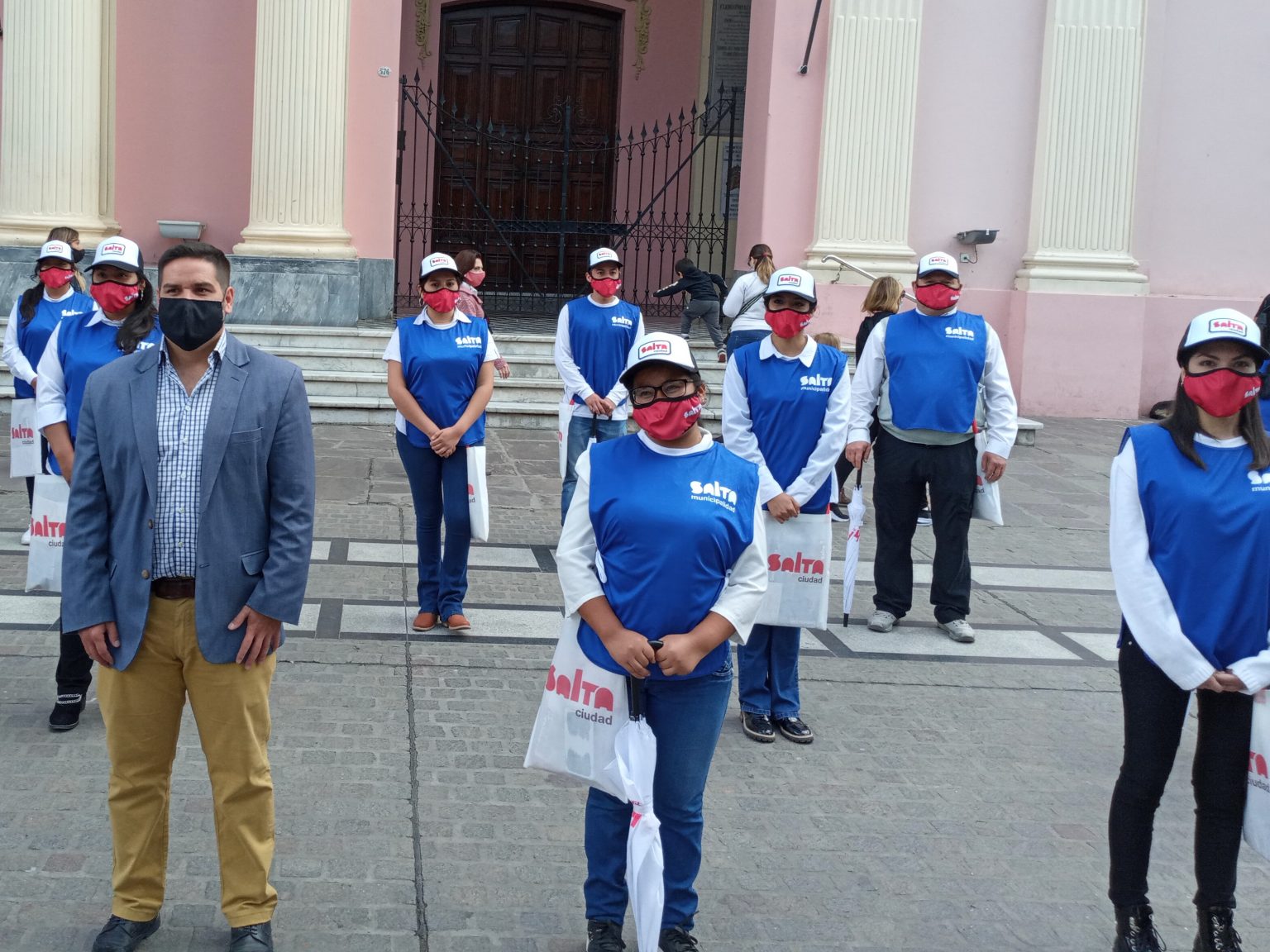Vacaciones de julio en la ciudad junto a la Brigada de Anfitriones