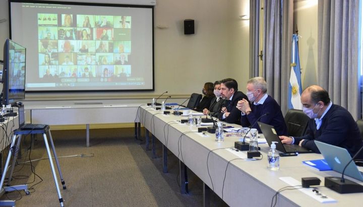 Para pasar de grado o año los alumnos deberán tener aprobado el 70% de los contenidos