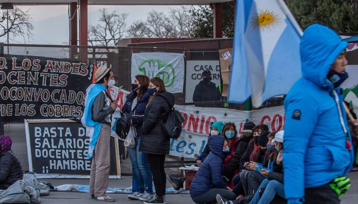 Salta: los docentes autoconvocados piden 25% y continuarán con el paro