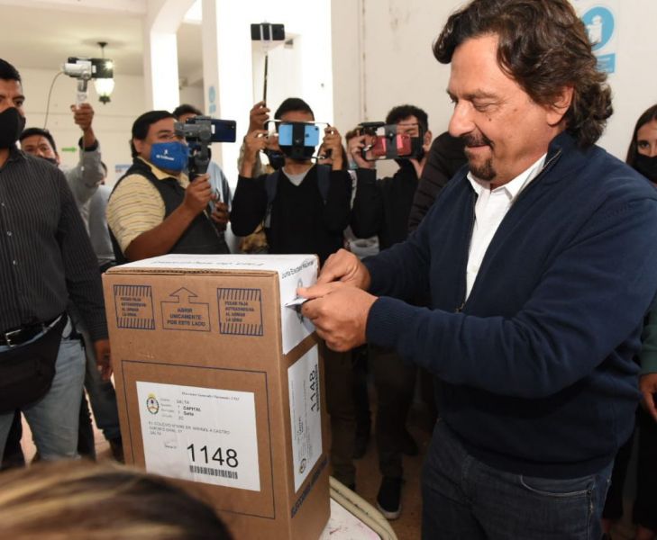 ”Es necesario un gran pacto social, dirigencial y político”, dijo Sáenz tras votar. VIDEO