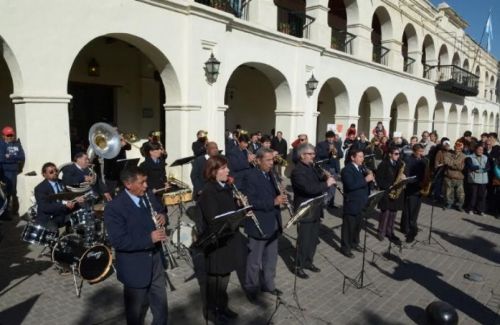 En el mes de la música, salteños y visitantes disfrutarán de la banda municipal “25 de Mayo”