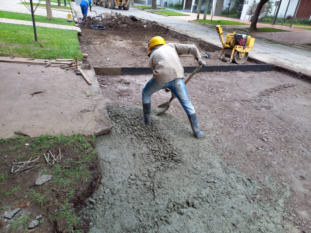 Ciudad: avanzan las obras del plan de arreglo de calles. VIDEO