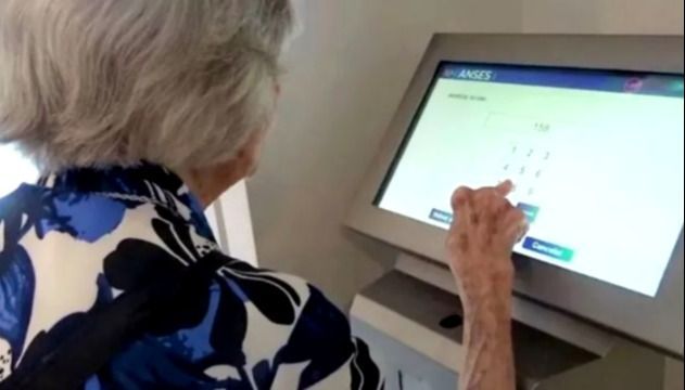 Jubilados: cómo tramitar el «Fe de Vida» banco por banco