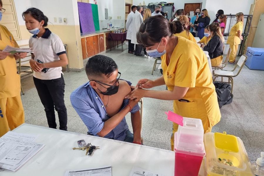 Se aplicarán vacunas contra COVID-19 y antigripales durante el fin de semana en la ciudad de Salta