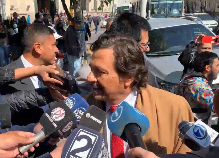 Gustavo Sáenz: «No me interesa que vengan a levantarme la mano desde Buenos Aires»