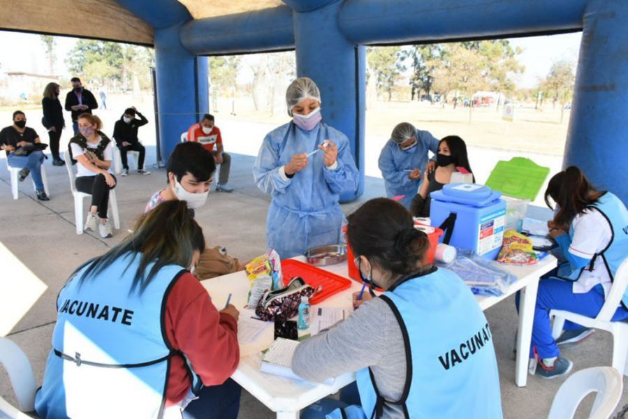 Más de 50 vacunatorios estarán habilitados durante el fin de semana en la ciudad de Salta