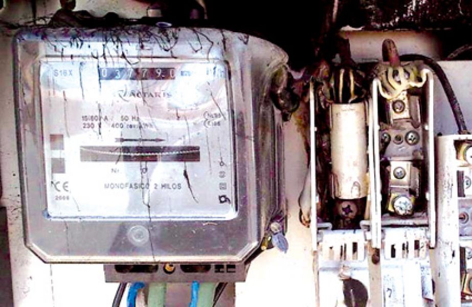 Peritarán medidores de energía de usuarios de Orán por aumentos desmedidos en la factura