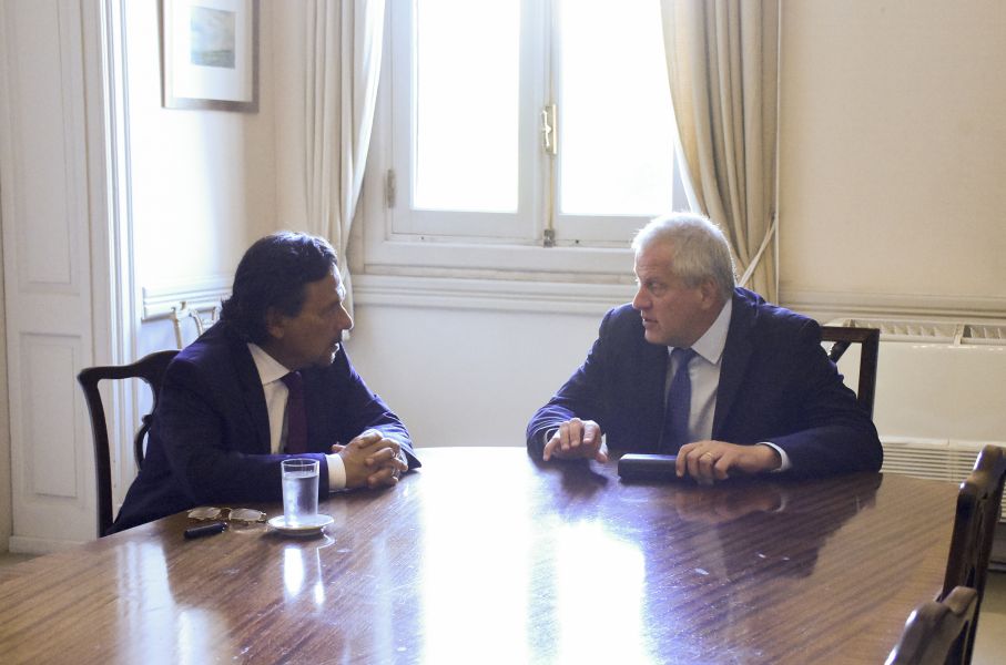 Por gestión de Sáenz el próximo año la carrera de Medicina de la Unsa incrementará sus ingresantes el 600%