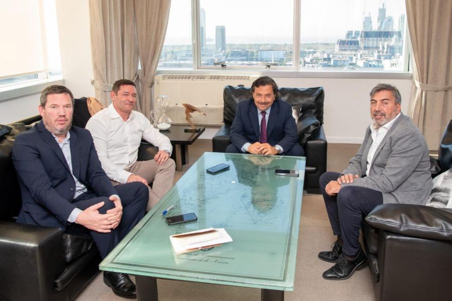 El gobernador Sáenz evaluó con ENACOM avanzar con más proyectos de conectividad para la Provincia. VIDEO