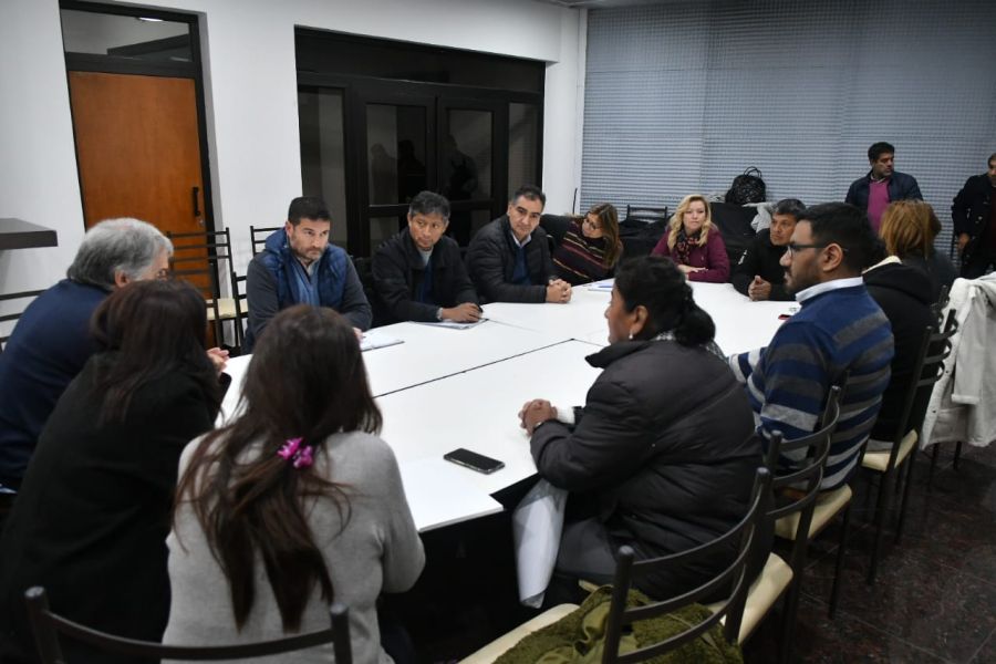 Funcionarios del Gobierno se reunieron con autoconvocados de Salud