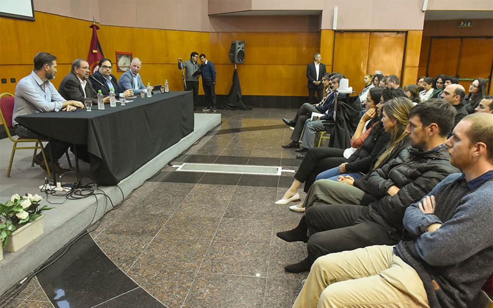 El Banco Mundial aprobó el financiamiento para la remodelación del canal de calle Alvear. VIDEO