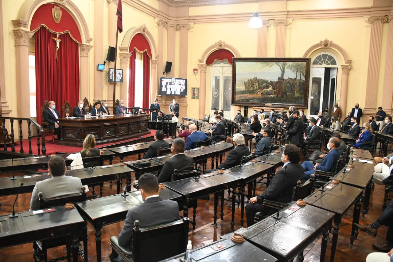Nueva sesión de la Cámara de Diputados de la Provincia
