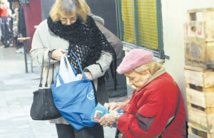 Superávit pero por el sufrimiento de provincianos/as y jubilados/as – Por: Daniel Salmoral