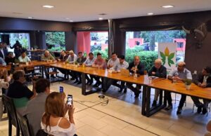 El Gobierno atendió inquietudes de comerciantes y productores del departamento Orán y San Martín. VIDEO