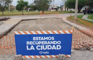 Ejecutan tareas de hormigonado en las av. Roberto Romero y Juan Manuel de Rosas. VIDEO/FOTOS