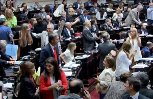 Ahora diputados también quieren aumentarse la dieta
