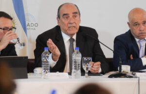Tensión entre el Gobierno y el Senado por la Ley Bases: crece la desconfianza entre los dialoguistas