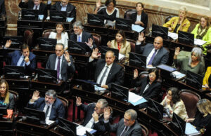 Cuenta regresiva para la Ley Bases y el paquete fiscal: el Gobierno apura los acuerdos políticos para la votación en el Senado