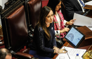 Escándalo en el Congreso: los senadores se aumentaron el sueldo otra vez y cobrarán unos $ 8 millones por mes